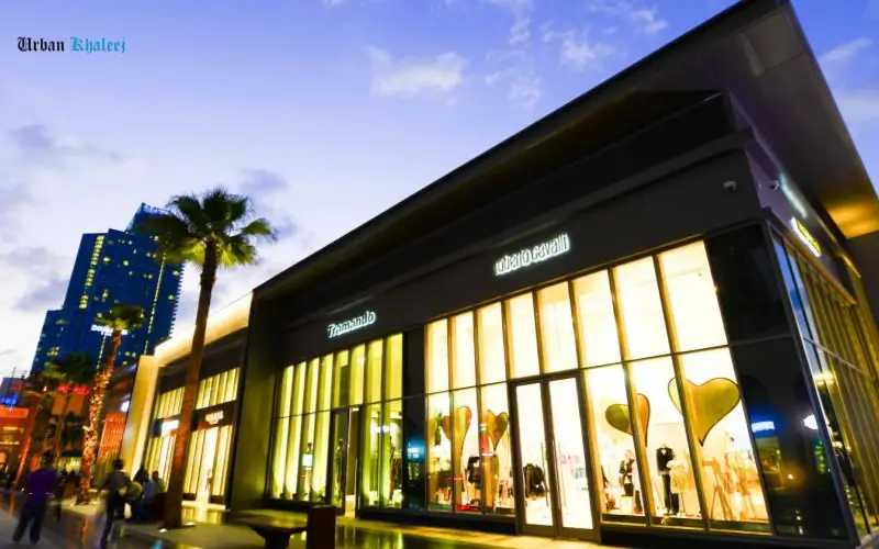 Beachfront Retail Stores