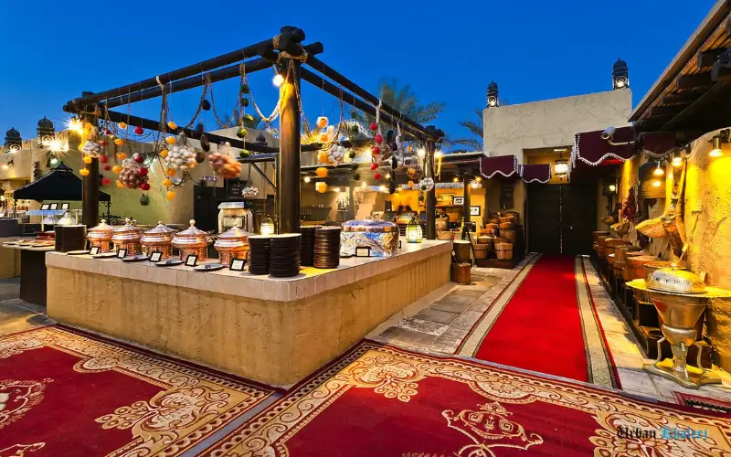 Restaurants and Dining at Al Boom Tourist Village