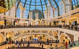 Nearby Attractions and Shopping